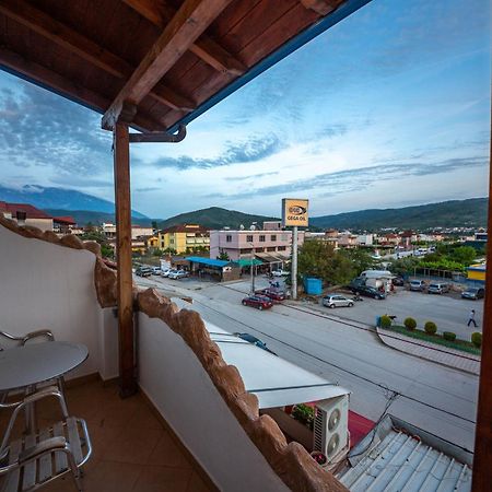 Hotel Shpella Berat Exterior foto