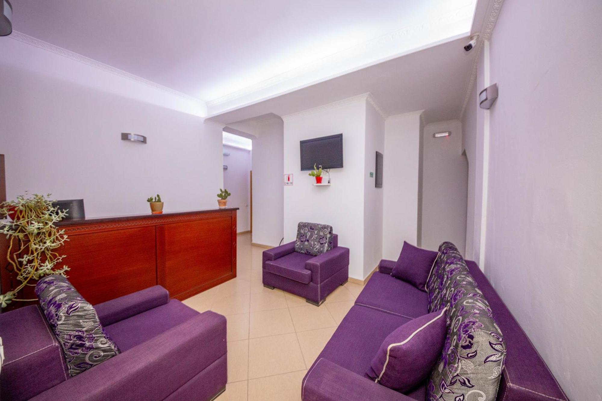 Hotel Shpella Berat Exterior foto