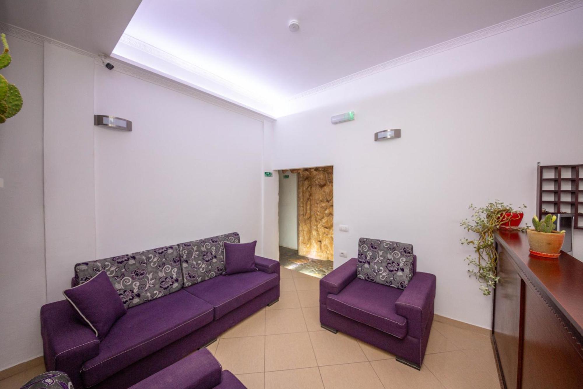 Hotel Shpella Berat Exterior foto